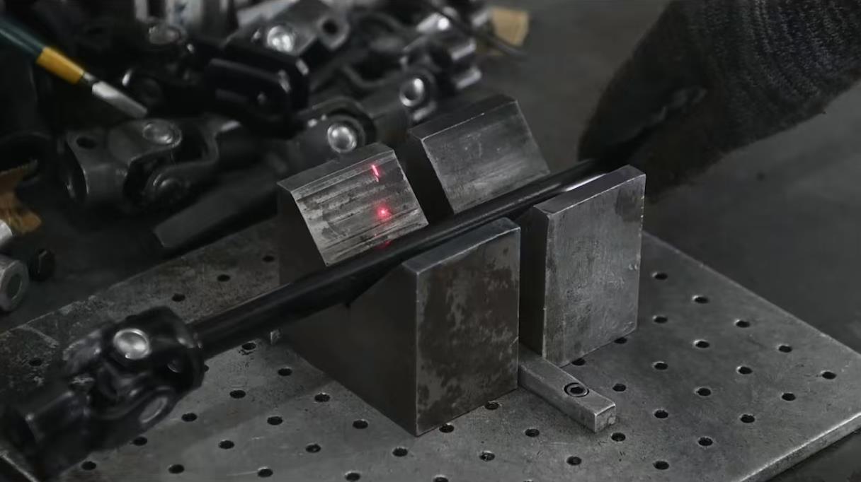 CNC machining of splines
